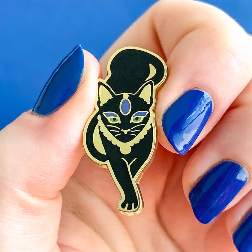 Erstwilder Salem’s Lot enamel pin